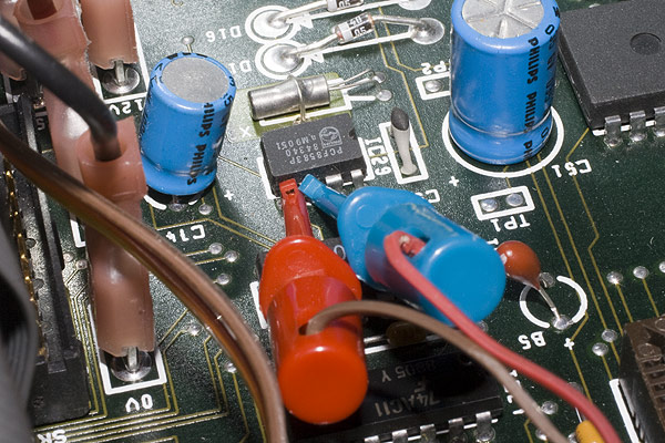 The WE VIDC Enhancer connected to the Archimedes' CMOS I2C bus lines