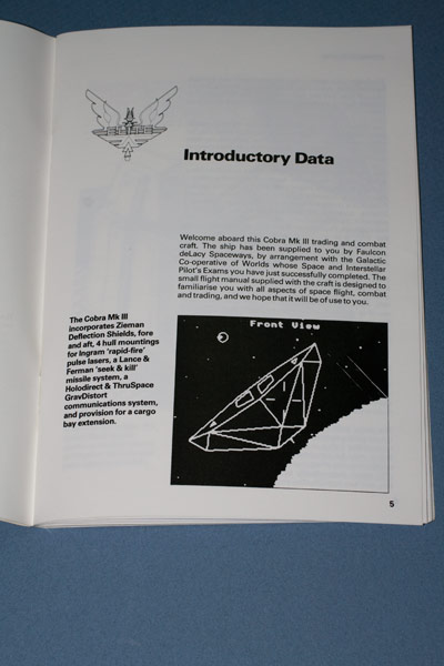 Acornsoft Elite Box - Flight Training manual introduction